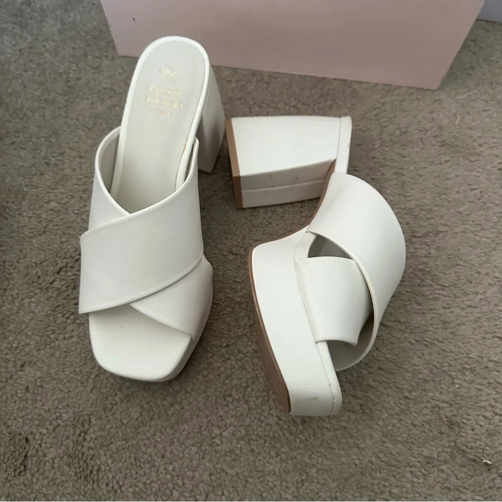 Carmen Platform Heel